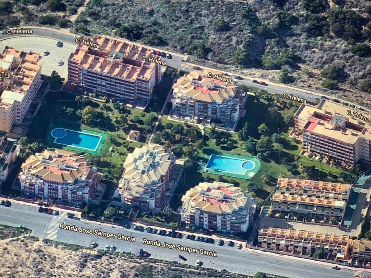 Studio With Terrace And Pool Torrevieja Exterior foto